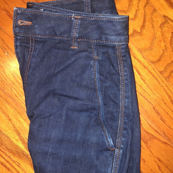Marc Jacobs size 6. Jeans. High rise. Pants Frayed/cut off - Picture 5 of 5